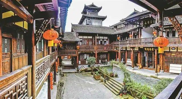 小孩在公共场合发脾气,家长如何应对比较正确呢?-最全面的知识问答网页
